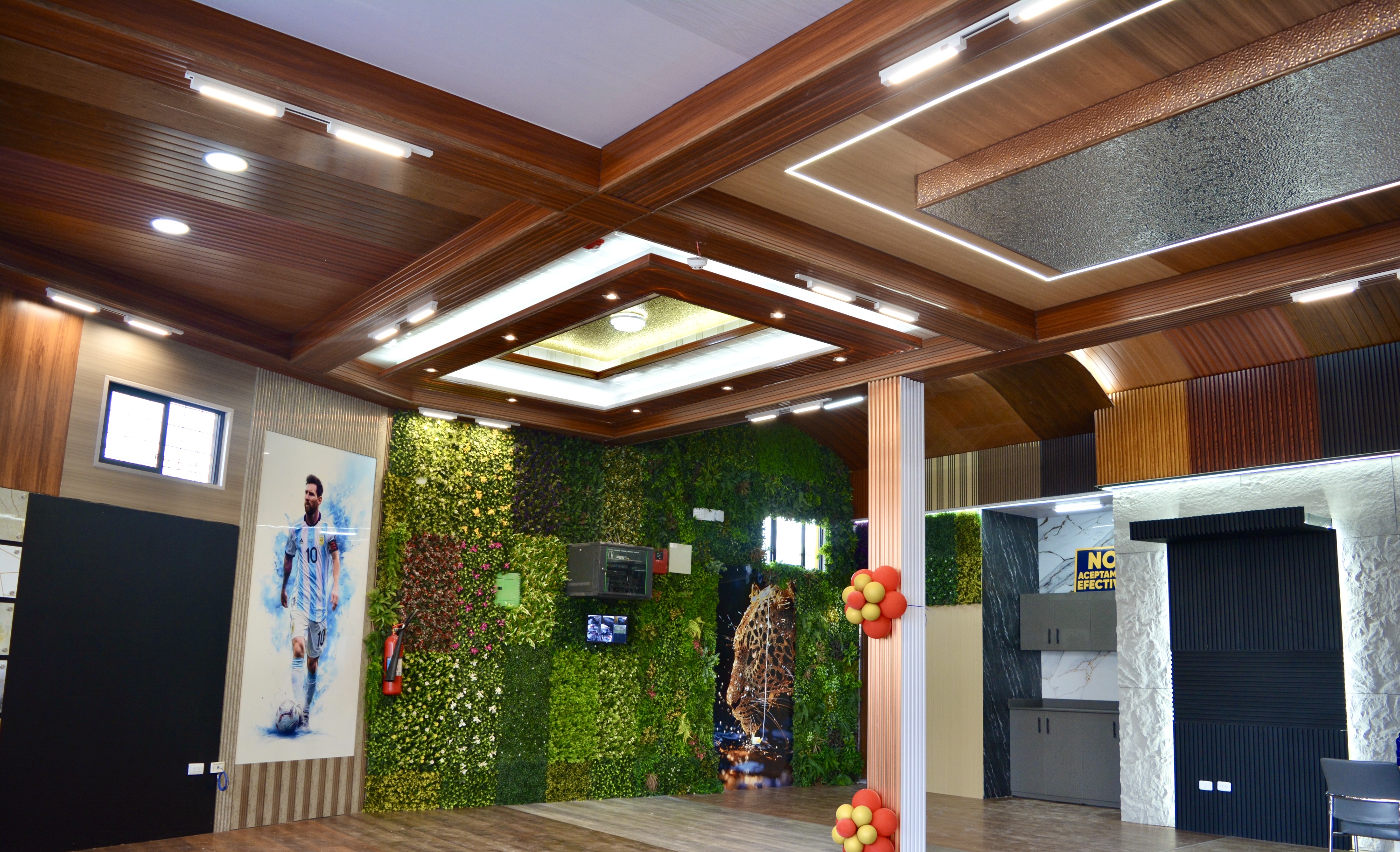 Showroom moderno de Importadora Immaka en Santo Domingo